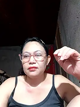 Everleigh mom online show from January 7, 2026, 4:26 am