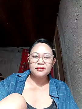 Everleigh mom online show from January 7, 2026, 8:00 pm