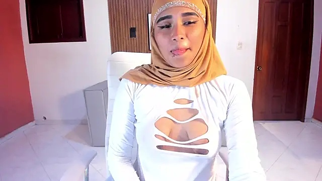 kayla hasab online show from October 9, 2025, 2:09 am