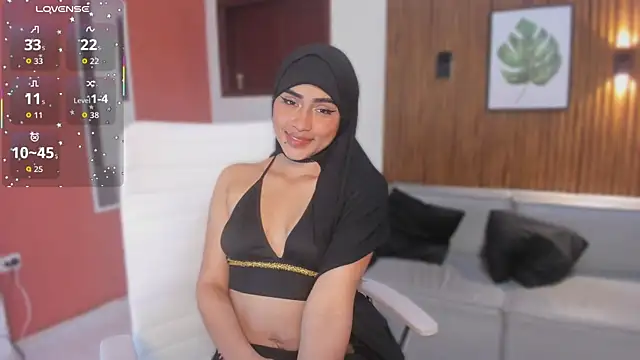 kayla hasab online show from November 5, 2025, 3:06 am