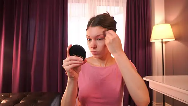 ElwynaBrickell online show from October 20, 2025, 4:13 am