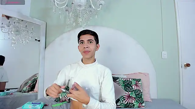 JoshuaSanzz online show from October 12, 2025, 3:38 am