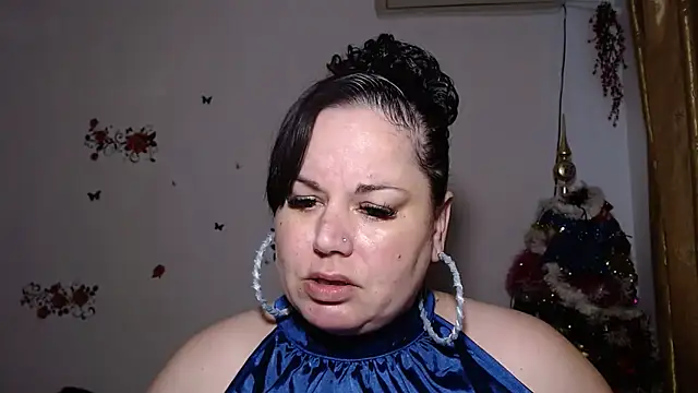 andreea2011 online show from October 12, 2025, 12:37 pm