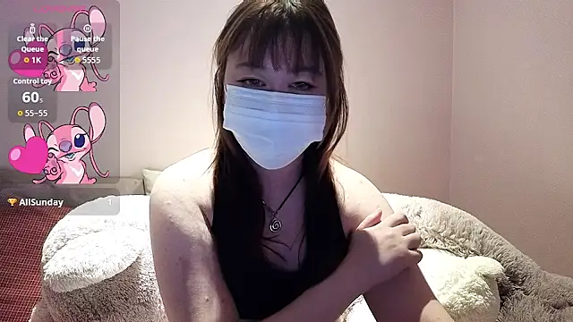 leelana217 online show from November 18, 2025, 7:46 am