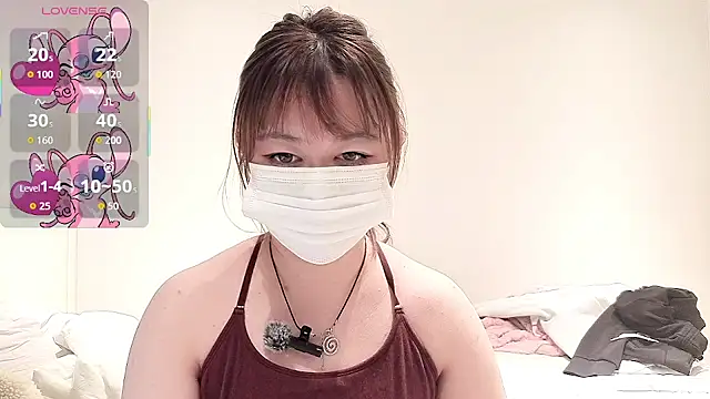 leelana217 online show from November 18, 2025, 7:51 pm