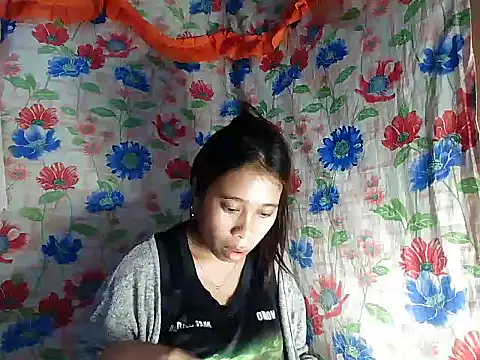 Pinay Skinny18 online show from October 5, 2025, 7:56 pm