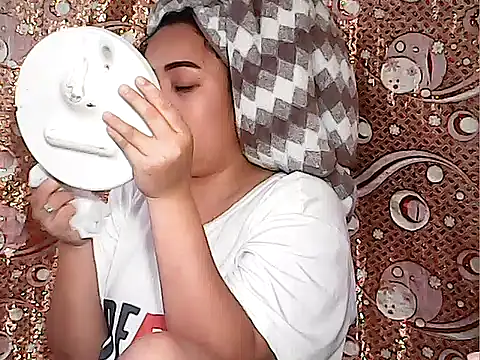 Pinay Chubby20 online show from November 26, 2025, 1:50 am