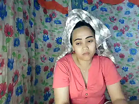 Snapshot of Pinay_Chubby20 chatting on February 5, 2026, 9:14 am Pinay Chubby20 online show from February 5, 2026, 9:14 am