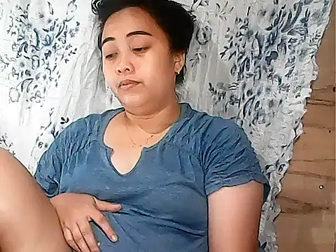 Snapshot of Pinay_Chubby20 chatting on February 9, 2026, 11:31 pm Pinay Chubby20 online show from February 9, 2026, 11:31 pm