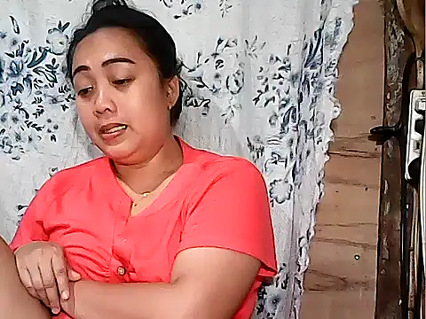 Snapshot of Pinay_Chubby20 chatting on February 11, 2026, 12:26 am Pinay Chubby20 online show from February 11, 2026, 12:26 am