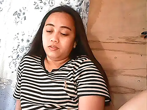 Snapshot of Pinay_Chubby20 chatting on February 12, 2026, 12:38 am Pinay Chubby20 online show from February 12, 2026, 12:38 am