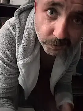 Snapshot of cloudymatt chatting on November 14, 2025, 7:07 am cloudymatt online show from November 14, 2025, 7:07 am