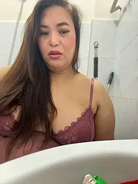 Snapshot of ashleygrahamts chatting on November 16, 2025, 12:27 am ashleygrahamts online show from November 16, 2025, 12:27 am