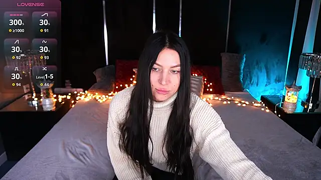 EliseVelour online show from January 15, 2026, 1:48 pm