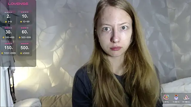 Snapshot of Rose_sunny chatting on September 14, 2025, 7:29 am Rose sunny online show from September 14, 2025, 7:29 am