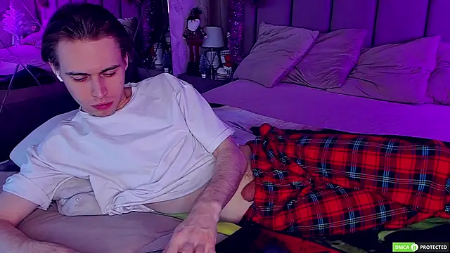 WilliamDyson online show from December 19, 2025, 3:13 am