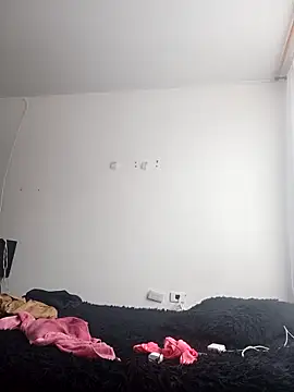 Fernandar2025 online show from April 10, 2026, 4:12 pm