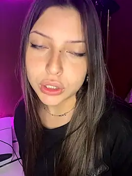 Snapshot of kiramedi chatting on September 21, 2025, 5:31 am kiramedi online show from September 21, 2025, 5:31 am