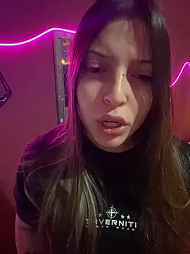 Snapshot of kiramedi chatting on November 6, 2025, 4:13 am kiramedi online show from November 6, 2025, 4:13 am