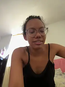 Valen1800 online show from February 5, 2026, 1:49 pm