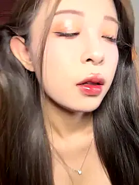 tuanzi125216 online show from November 3, 2025, 2:02 am