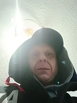 Thoma9034 online show from November 9, 2025, 2:21 am