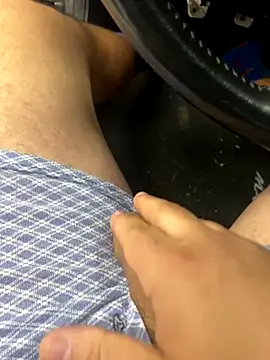 Snapshot of Maetty1986 chatting on October 15, 2025, 5:13 pm Maetty1986 online show from October 15, 2025, 5:13 pm