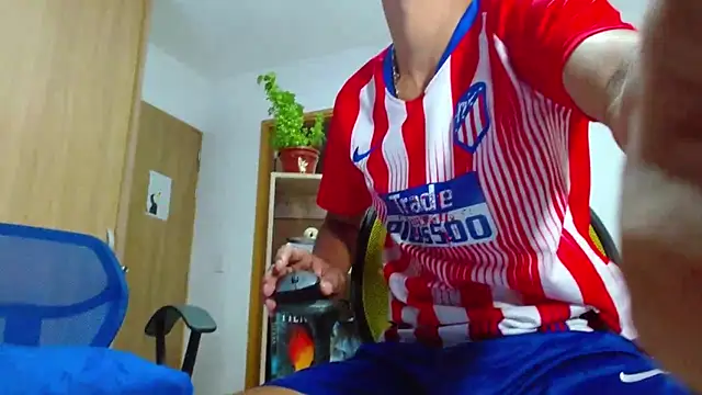 skinny23cm online show from October 28, 2025, 3:36 pm