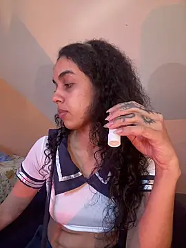 Snapshot of Sora_pasquale chatting on October 27, 2025, 3:05 pm Sora pasquale online show from October 27, 2025, 3:05 pm