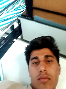 HarryChoudhary21 online show from April 11, 2026, 12:09 pm