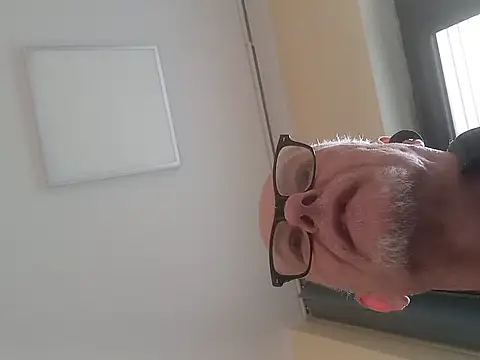 Snapshot of half_age chatting on March 7, 2026, 2:47 pm half age online show from March 7, 2026, 2:47 pm