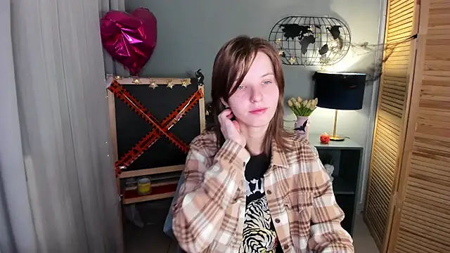 Madelaineses online show from October 21, 2025, 9:21 am