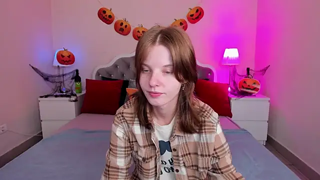 Madelaineses online show from October 22, 2025, 10:04 am