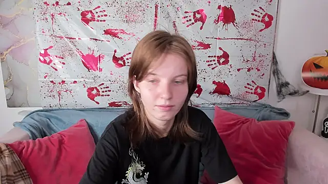 Madelaineses online show from October 25, 2025, 9:06 am