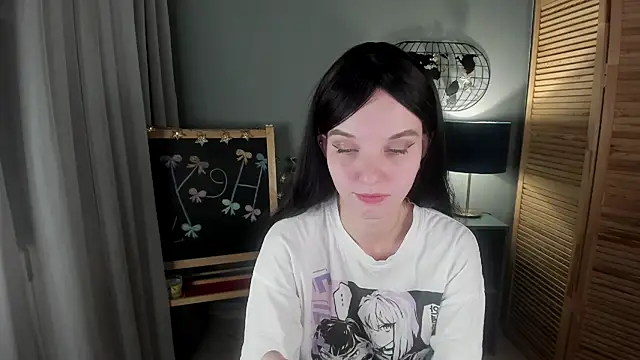 Madelaineses online show from November 19, 2025, 8:47 am