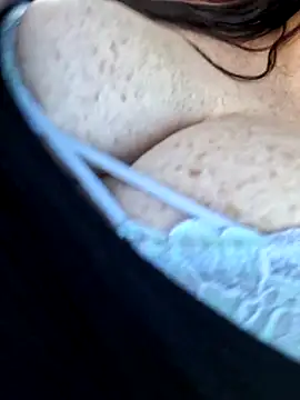 50-shades-of-JADE online show from December 16, 2025, 1:27 pm