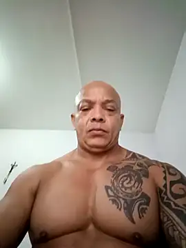 Snapshot of Pichirilo0318 chatting on October 11, 2025, 3:28 am Pichirilo0318 online show from October 11, 2025, 3:28 am