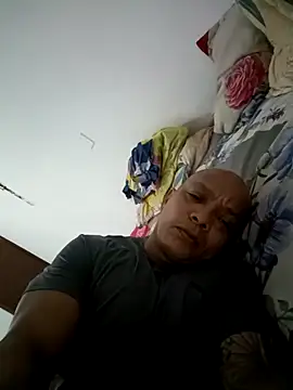 Snapshot of Pichirilo0318 chatting on November 15, 2025, 4:10 am Pichirilo0318 online show from November 15, 2025, 4:10 am