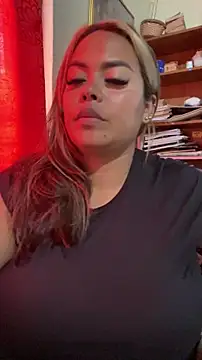 EmilyDuran  online show from May 22, 2026, 12:22 pm