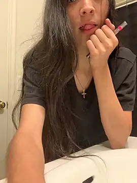 Snapshot of lovinlush chatting on October 14, 2025, 4:19 pm lovinlush online show from October 14, 2025, 4:19 pm