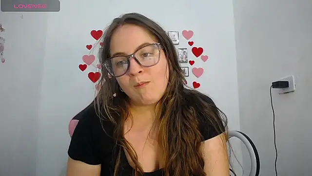 Pregnant Kloe online show from July 23, 2026, 3:37 am