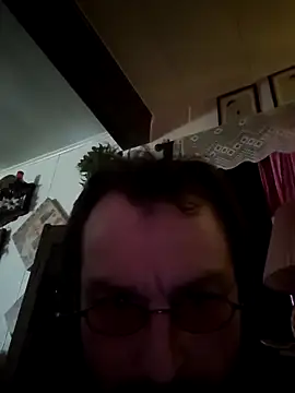 Snapshot of Wheyd chatting on April 9, 2026, 2:55 pm Wheyd online show from April 9, 2026, 2:55 pm