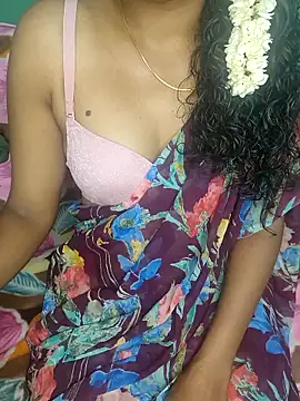 Snapshot of Tamilpallavi chatting on October 4, 2025, 4:05 pm Tamilpallavi online show from October 4, 2025, 4:05 pm