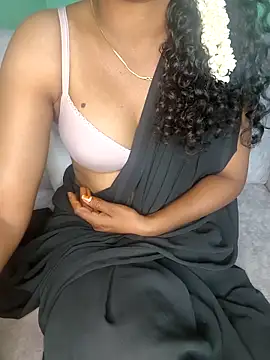 Snapshot of Tamilpallavi chatting on October 20, 2025, 4:29 pm Tamilpallavi online show from October 20, 2025, 4:29 pm