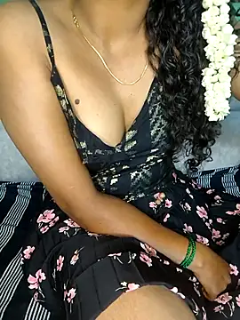 Snapshot of Tamilpallavi chatting on November 6, 2025, 2:51 pm Tamilpallavi online show from November 6, 2025, 2:51 pm