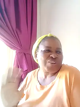 Love-Racheal75 online show from October 25, 2025, 7:16 am