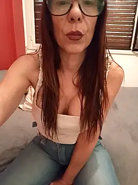 Esmeralda passion online show from October 27, 2025, 9:46 am