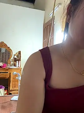 Moan Mary online show from October 6, 2025, 10:45 am