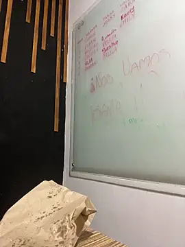 AliaMiller  online show from December 19, 2025, 1:18 pm