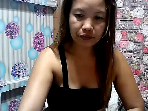 Snapshot of AsianHorny4uxx chatting on October 11, 2025, 7:18 am AsianHorny4uxx online show from October 11, 2025, 7:18 am